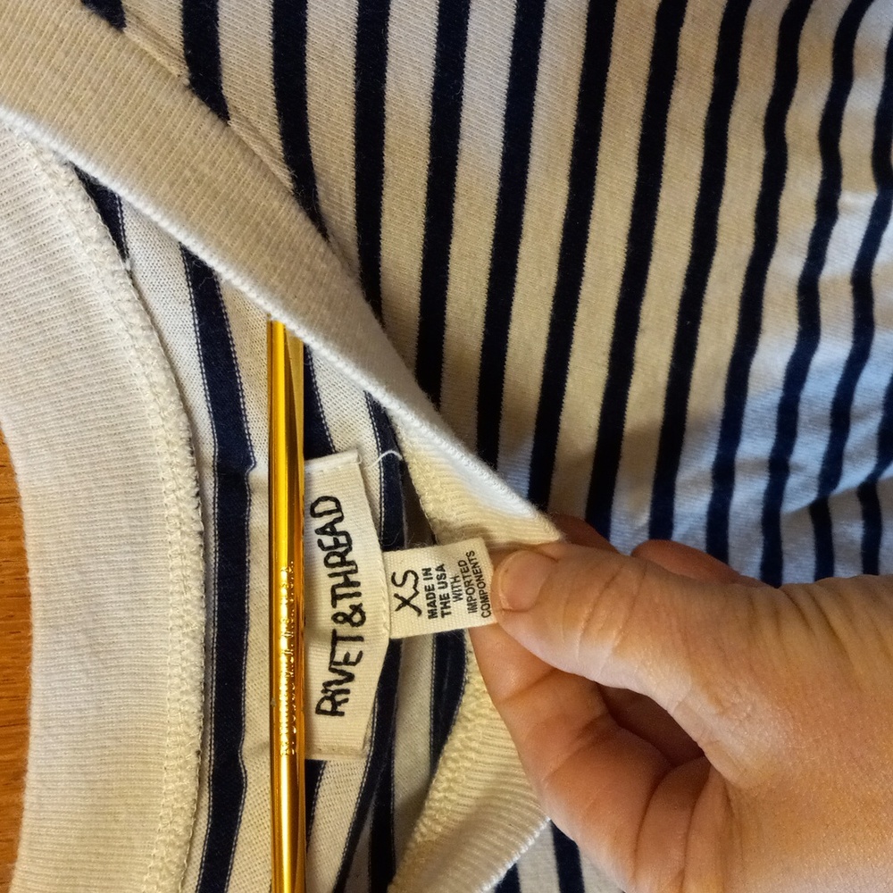 Blouse - Picture 2 of 3